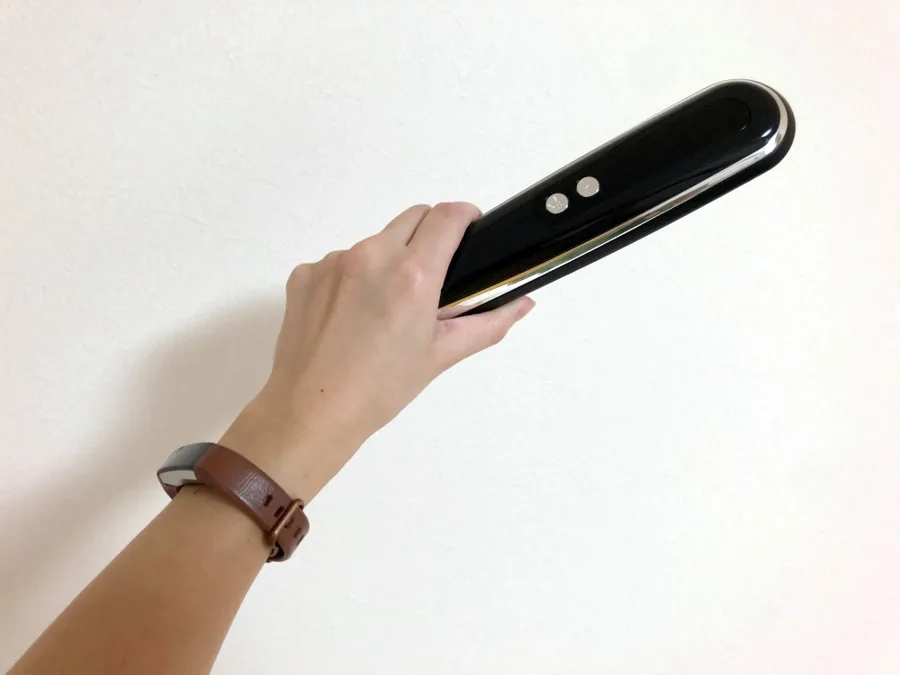 キャビスパ360を手に持ったところ